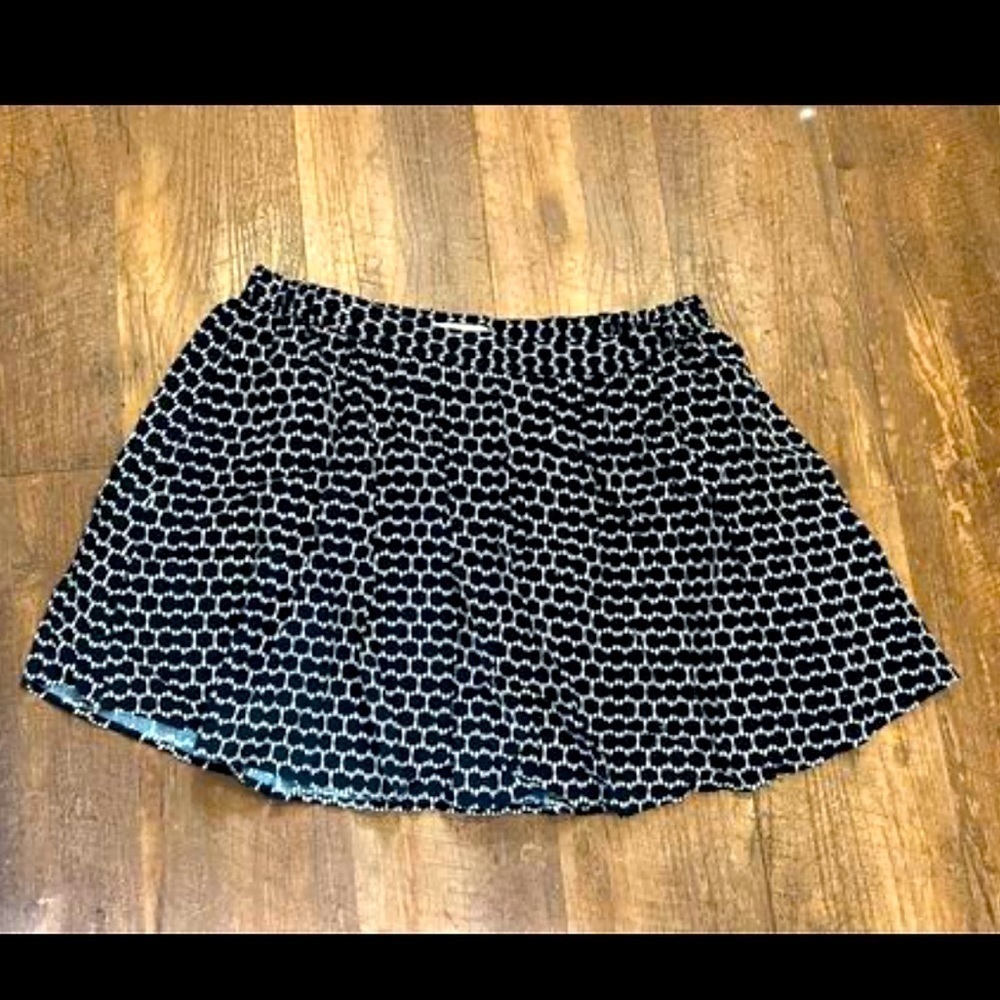 BANANA Republic Black & White Skirt Size 12